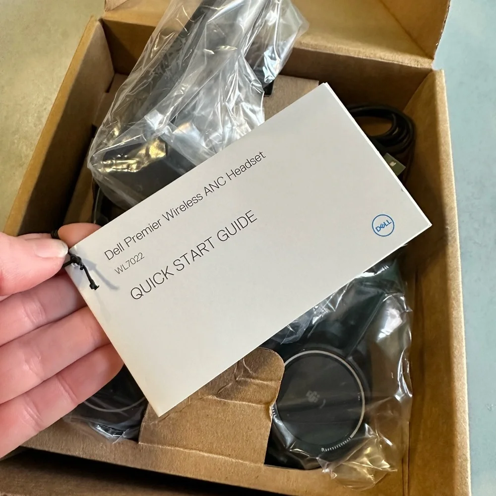 Dell Premier Wireless ANC Headset WL7022